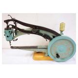 1028	ANTIQUE TABLE TOP CAST METAL SEWING MACHINE, LONG NECK, HAND CRANK, APPROXIMATELY 9 IN X 27 IN 