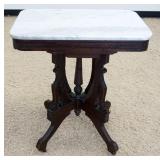 1183	WALNUT VICTORIAN MARBLE TOP PARLOR TABLE, APPROXIMATELY 27 IN X 19 IN X 30 IN HIGH