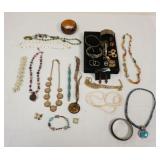 1264	LOT OF ASSORTED COSTUME JEWELRY
