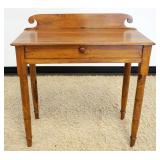 1223	NARROW PINE COUNTRY ONE DRAWER STAND	NARROW PINE COUNTRY ONE DRAWER STAND W/SCROLLED BACK, APPR