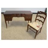 1226	FRENCH PROVINCIAL LADY