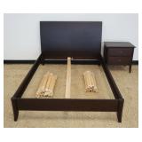 1006	BARONET FULL SIZE BED & 2 DRAWER STAND