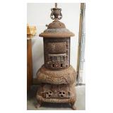 1095	ANTIQUE GLENWOOD OAK STOVE, APPROXIMATELY 61 IN HIGH