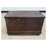 1179	ANTIQUE PRIMITIVE PINE DOVETAILED BLANKET CHEST, APPROXIMATELY 36 IN X 20 IN X 22 IN H