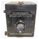 1069	GRAFLEX HONE PORTRAIT 5 X 7 CAMERA, CA 1910