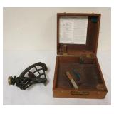 1208	STADIMETER WWII VINTAGE IN FITTED WOOD BOX, SCHICK INC, APPROXIMATELY 12 IN X 12 IN X 6 IN
