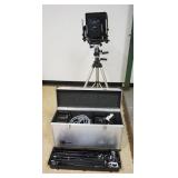 1099B	TOYOVIEW 4 X 5 CAMERA W/TRIPOC & LIGHTING SYSTEM