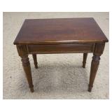 1222	ETHAN ALLEN PECAN SMALL OCCASSSIONAL STAND, APPROXIMATELY 23 IN X 16 IN X 21 IN HIGH