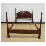 1233	MAHOGANY PINEAPPLE QUEEN SIZE BED