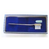 1277	CHILDS STERLING HANDLED TOOTHBRUSH