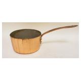 1052	ANTIQUE COPPER POT W/DOVETAILED BOTTOM, APPROXIMATELY 16 IN X 5 3/4 IN OVERALL