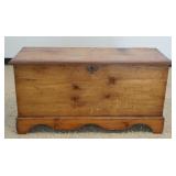1285	ANTIQUE PINE BLANKET BOX WGLOVE BOX, APPROXIMATELY 36 IN X 18 IN X 24 IN HIGH