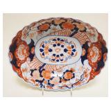 1003	IMARI SCALLOPED EDGE OVAL BOWL, APPROXIMATELY 9 1/2 IN X 12 IN X 4 IN HIGH