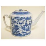 1032	CHINESE BLUE & WHITE TEAPOT W/LID, APPROXIMATELY 5 1/4 IN HIGH