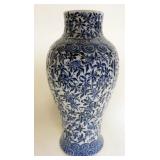 1150	CHINESE PORCELAIN BLUE AND WHITE VASE, APPROXIMATELY 17 IN H