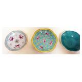 1249	3 CHINESE PORCELAIN BOWLS, LARGEST APPROXIMATELY 8 IN