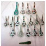 1255	19 ASSORTED CHINESE PORCELAIN SPOONS, LARGEST APPROXIMATELY 6 IN