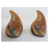 1041	ROSEVILLE ART POTTERY *WINCRAFT* BOOKENDS, APPROXIMATELY 7 IN HIGH
