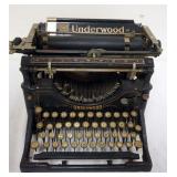 1142	ANTIQUE UNDERWOOD TYPEWRITER