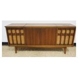 1176	MID CENTURY MODERN CONSOL STEREO CABINET, N STEREO, APPROXIMATELY 61 IN X 16 IN X 28 IN H