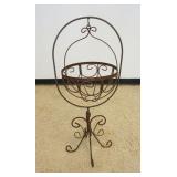 1228	WIRE HANGING BASKET PLANTER, APPROXIMATELY 14 IN X 42 IN