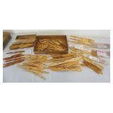 1247	VINTAGE MODEL AIRPLANE ASSORTMENT OF WOOD PROPS/PROPELLORS, VARIOUS SIZES, ZINGER, TOP-FLITE, T