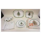 1021	SPODE CHRISTMAS TREE 5 PIECE PLACE SETTING IN BOX, 11 IN X 14 1/2 IN TRAY, BOWL & DIVIDED DISH