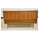 1125	DANISH MODERN TEAK STEREO CONSOLE WITH A TELEFUNKEN RECORD PLAYER AND TELEFUNKEN MULTI BAND RAD