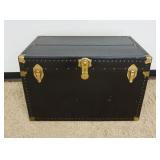 1167	STEAMER TRUNK WITH INTERIOR TRAY, APPROXIMATELY 38 IN X 22 IN X 22 IN H