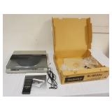 1250	TECHNICS SL-QL15 TURNTABLE
