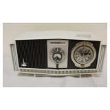 1255	VINTAGE MOTOROLA TABLE TOP CLOCK/RADIO