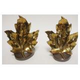 1050	CAST METAL BOOKENDS MAPLE LEAVES IN GILT FINISH, APPROXIMATELY 7 IN HIGH