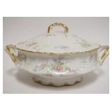 1025	LIMOGES COVERED TUREEN W/IMAGES OF FLOWERS ON VINES & GILT TRIM EDGES, APPROXIMATELY 9 IN X 7 I