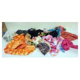 1117	HUGE ASSORTMENT OF LADIES DESIGNER SILK SCARVES