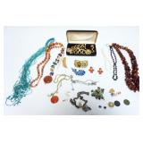 1138	MISC JEWELRY INCLUDING NECKLACE & EARRING SET, NECKLACES INCLUDING 1 WITH HEAVY STONE CENTER, P