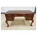 1178	MAHOGANY DESK WITH 5 DRAWERS, 3 SECTION INSET LEATHER TOP AND CARVED BALL AND CLAW FEET WITH CA