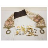 1258	GROUP OF ASSORTED JEWELRY & BUTLER PULL