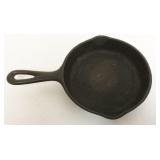 1055	WAGNER -0- CAST IRON FRY PAN