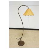 1162	TULIP FORM FLOOR LAMP, APPROXIMATELY 64 IN H