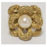 1122	14K LADIES FLORAL RING WITH PEARL STONE CENTER, APPROXIMATE SIZE 6 1/2, 7.02 DWT INCLUDING STONE