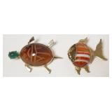 1136	TURTLE AND FISH STONE AND GOLD PINS, SIGNED BY MAKER