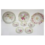 1044	BERRY SET 11 IN BOWL W/5-5 1/2 IN BOWLS & 2 GERMAN BOWLS, ALL W/IMAGES OF ROSES