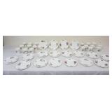 1037	*DUTCHESS* BONE CHINA, 11-8 1/4 IN PLATES, 18 MUGS