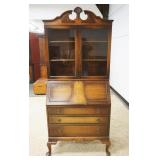 1117	MAHOGANY QUEEN ANNE STYLE SECRETARY DESK W/SHELL CARVED CREST, APPROXIMATELY 35 IN X 17 IN X 77