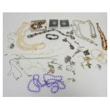 1236	ASSORTED LADIES JEWELRY INCLUDING NECKLACES EARRINGS & BRACELETS