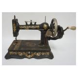 ANTIQUE NEW NATIONAL CAST IRON SEWING MACHINE, APPROXIMATELY 13 IN X 9 IN X 11 IN HIGH
