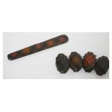 1037	SCOTTISH TARTANWARE GLOVE STRETCHER & BRACELET *CLAN STUART*