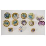 1047	GROUP OF ASSORTED FLORAL HAND PAINTED PORECELAIN BUTTONS