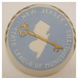 1118	LASZLO ISPANKY PORCELAIN COMMEMORATIVE NEW JERSEY GOOD GOVERNMENT KEY MOUNTED ON WALNUT BLOCK, 