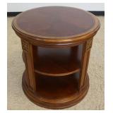 1188	ETHAN ALLEN *TOWN HOUSE* ROUND LAMP TABLE, APPROXIMATELY 28 IN D X 28 IN H